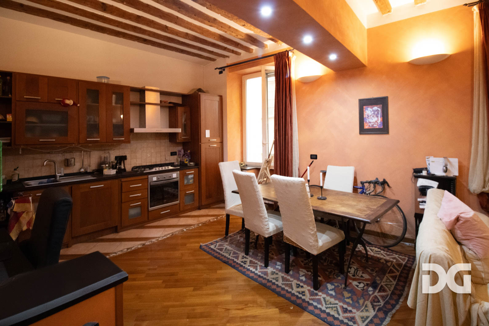 Immobiliare Del Guasta CENTRO STORICO – MADDALENA – ARREDATI MQ. 95 