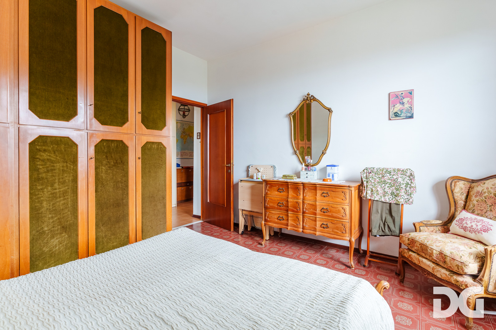 Immobiliare Del Guasta BORGORATTI – VIA MONACO SIMONE PANORAMICISSIMI MQ.145 CON POSTO AUTO 