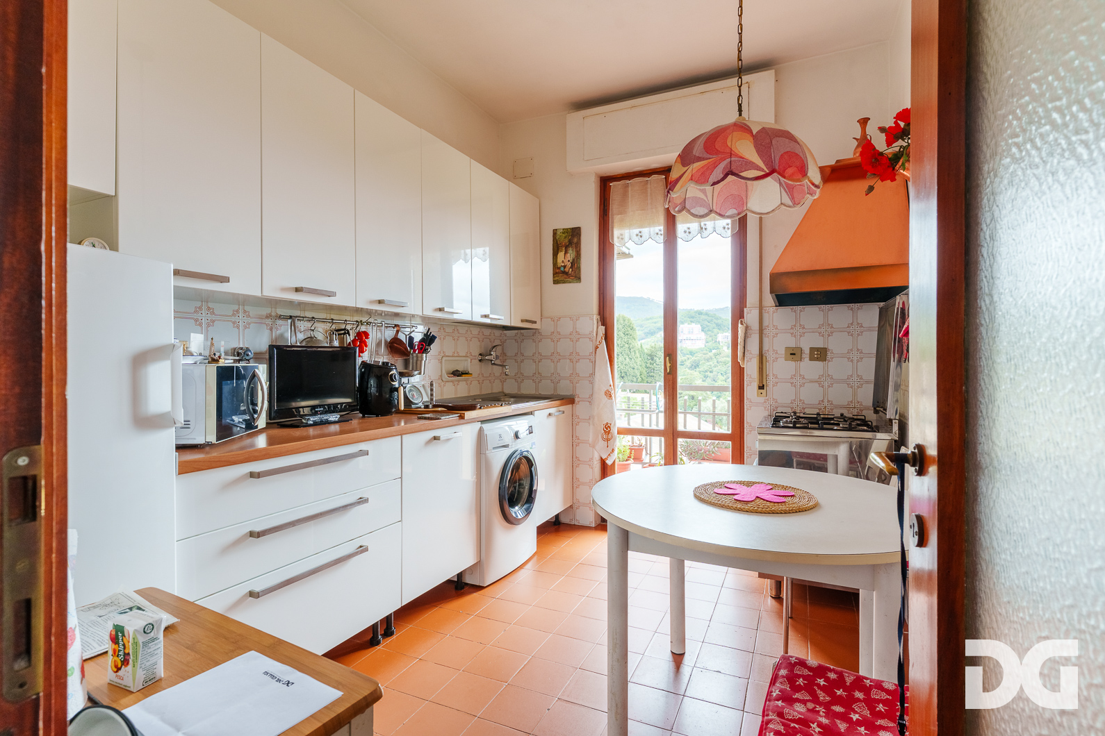 Immobiliare Del Guasta BORGORATTI – VIA MONACO SIMONE PANORAMICISSIMI MQ.145 CON POSTO AUTO 
