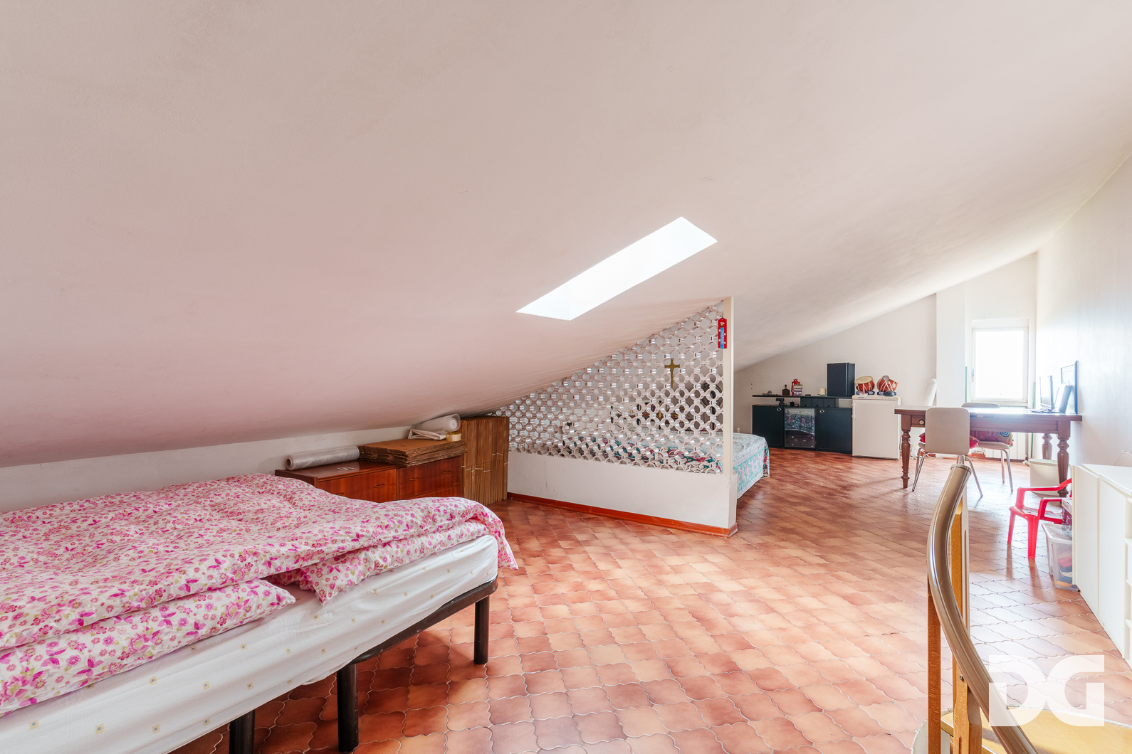 Immobiliare Del Guasta BORGORATTI – VIA MONACO SIMONE PANORAMICISSIMI MQ.145 CON POSTO AUTO 