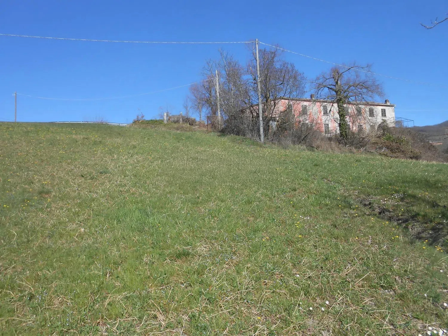 Immobiliare Del Guasta BOBBIO - INTERA PALAZZINA MQ. 700 CON TERRENO 