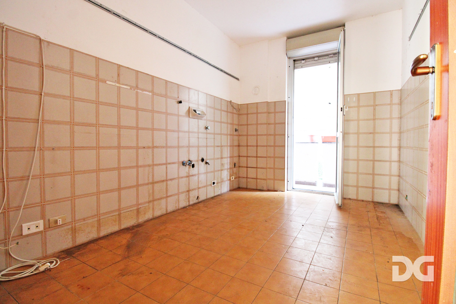 Immobiliare Del Guasta VIA ADAMOLI - SCIORBA – MQ. 75 CON GIARDINO E POSTO AUTO 