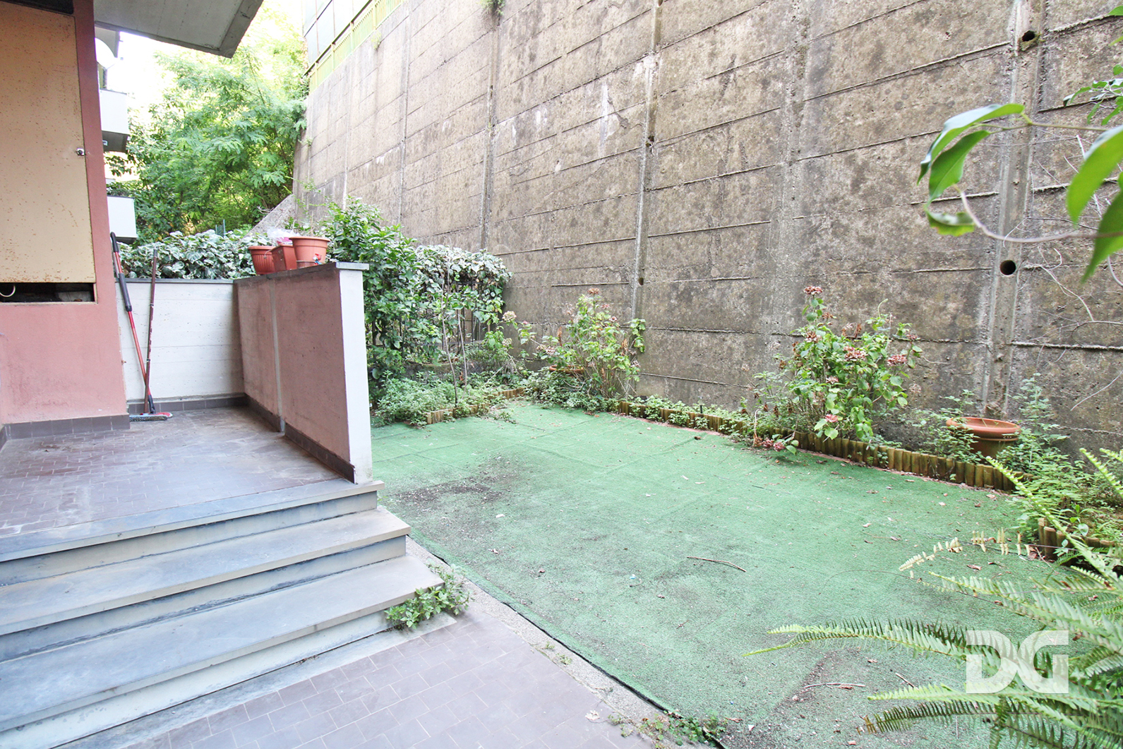 Immobiliare Del Guasta VIA ADAMOLI - SCIORBA – MQ. 75 CON GIARDINO E POSTO AUTO 