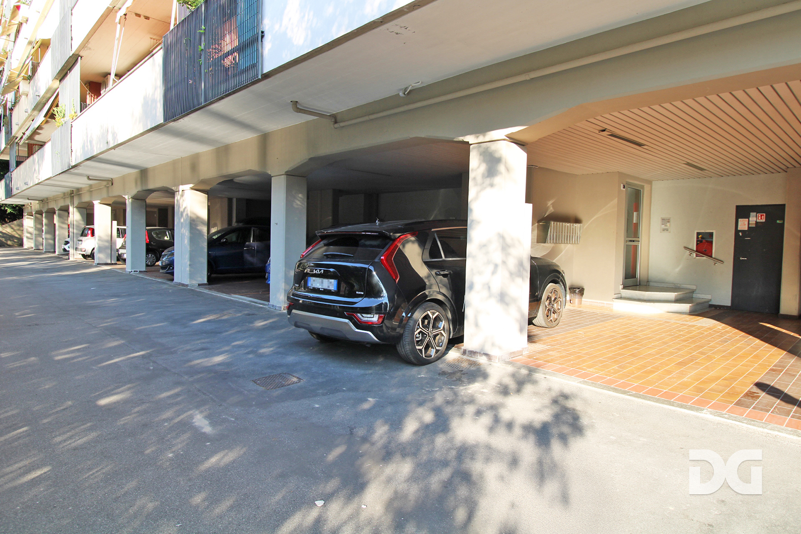 Immobiliare Del Guasta VIA ADAMOLI - SCIORBA – MQ. 75 CON GIARDINO E POSTO AUTO 