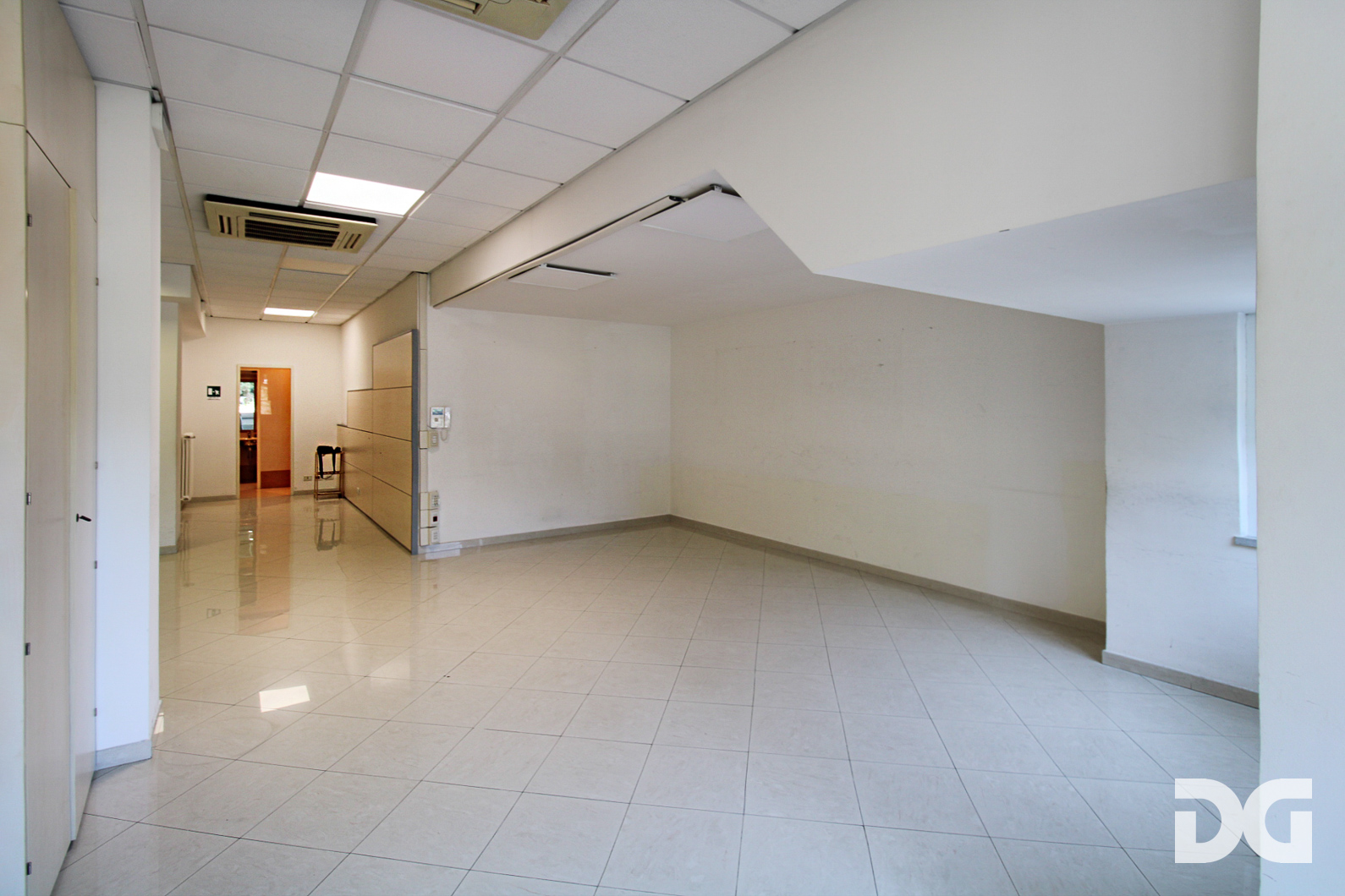 Immobiliare Del Guasta CENTRO – VIA PAMMATONE UFFICIO LUMINOSI MQ.120