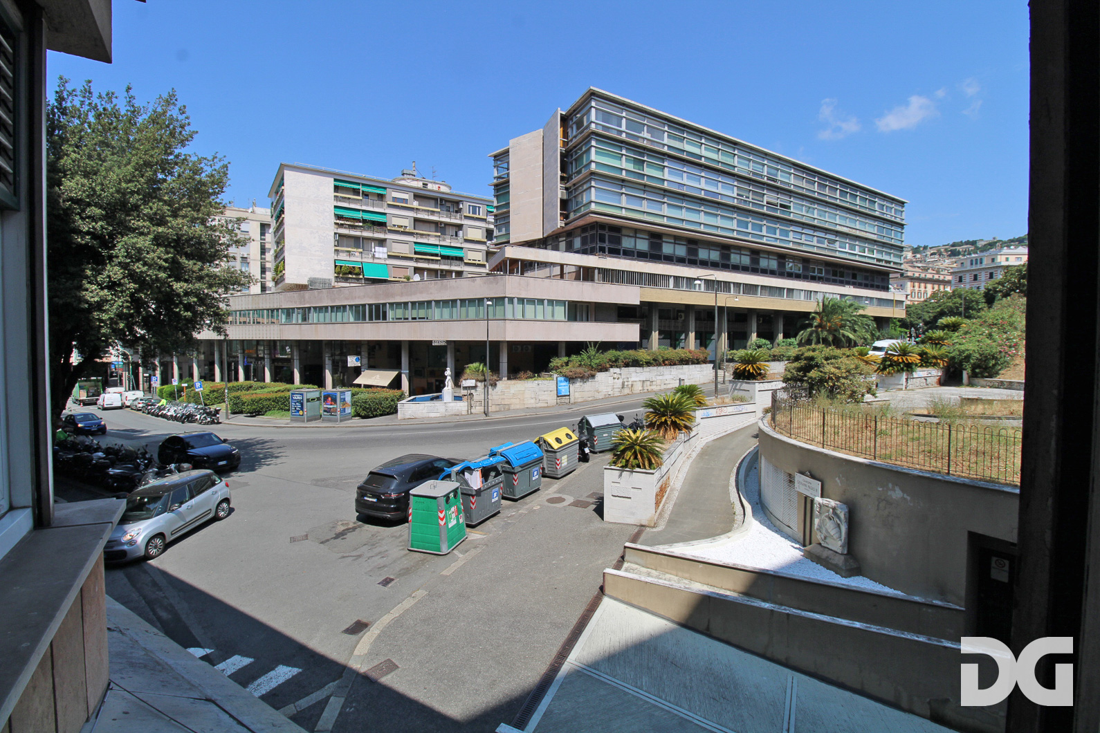 Immobiliare Del Guasta CENTRO – VIA PAMMATONE UFFICIO LUMINOSI MQ.120