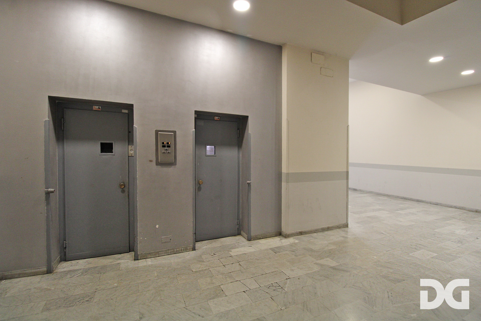 Immobiliare Del Guasta CENTRO – VIA PAMMATONE UFFICIO LUMINOSI MQ.120