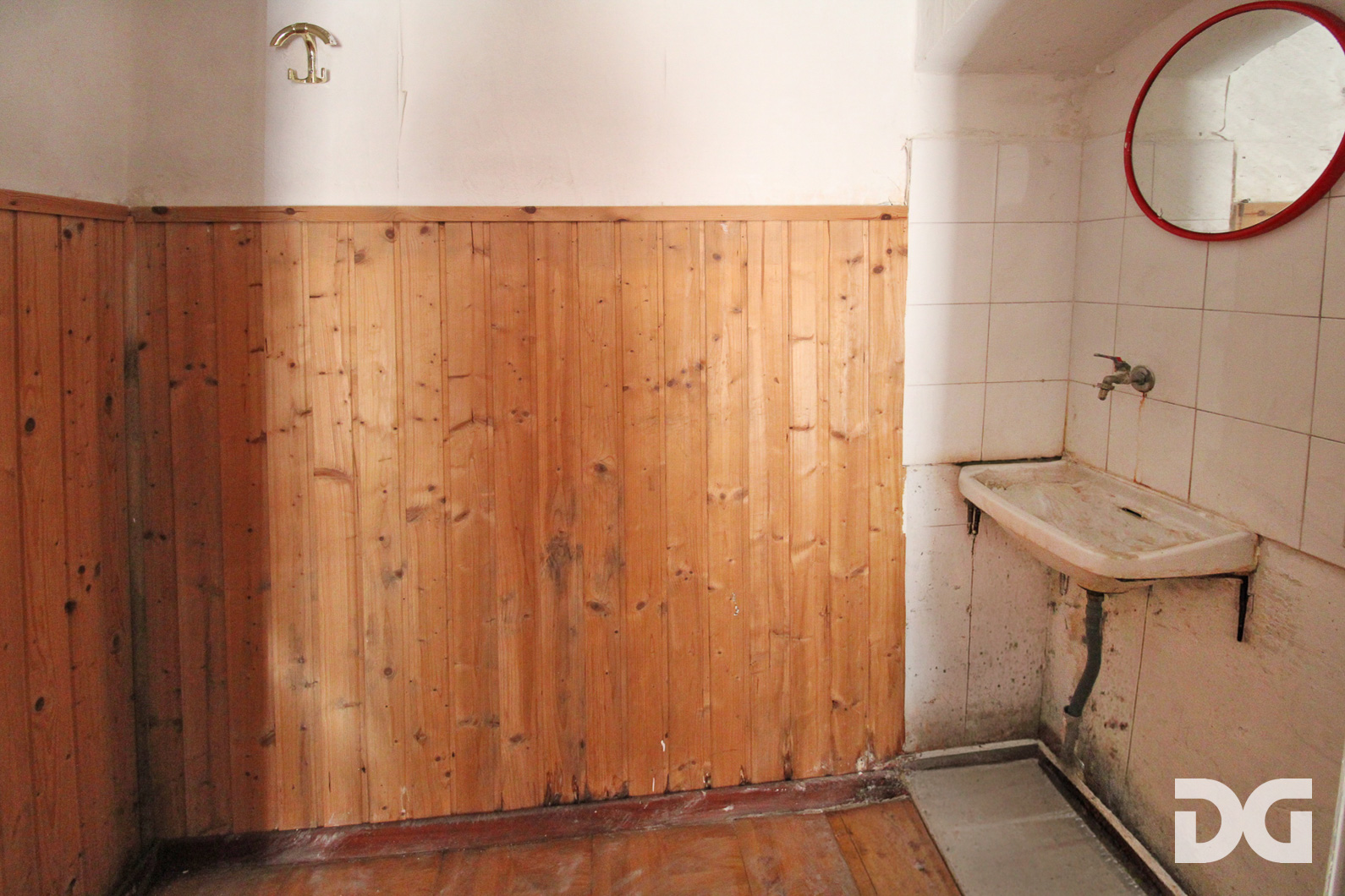 Immobiliare Del Guasta SAMPIERDARENA – VIA LUIGI DOTTESIO LOCALE MQ. 15 