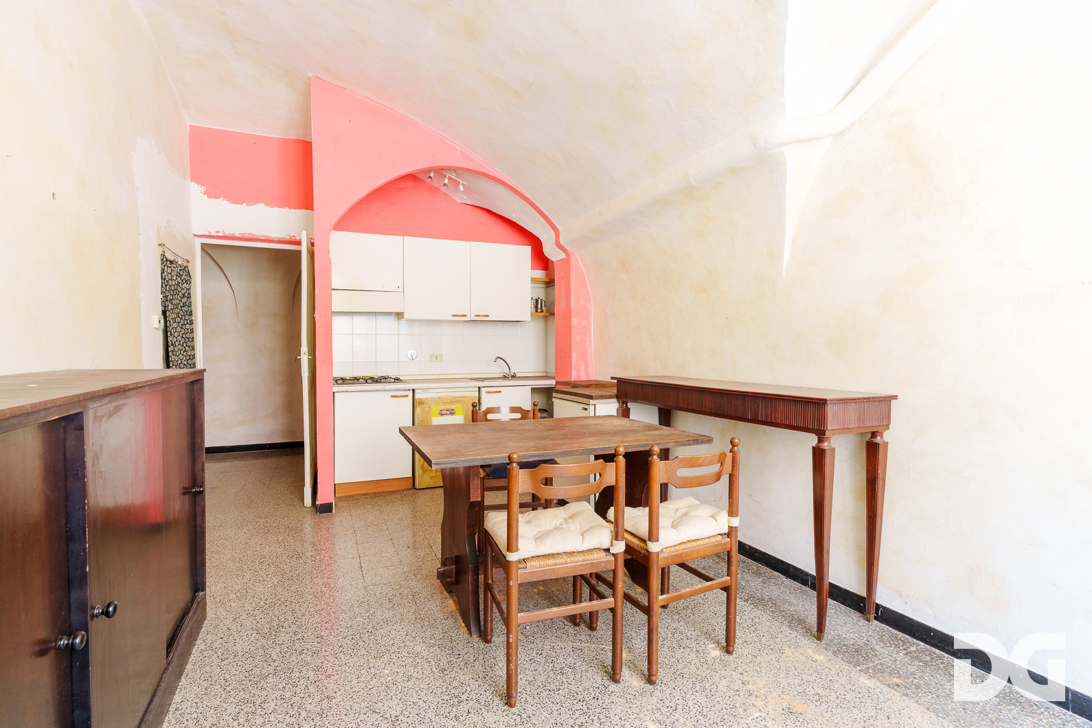 Immobiliare Del Guasta CENTRO STORICO – VICO CARMAGNOLA MQ. 90