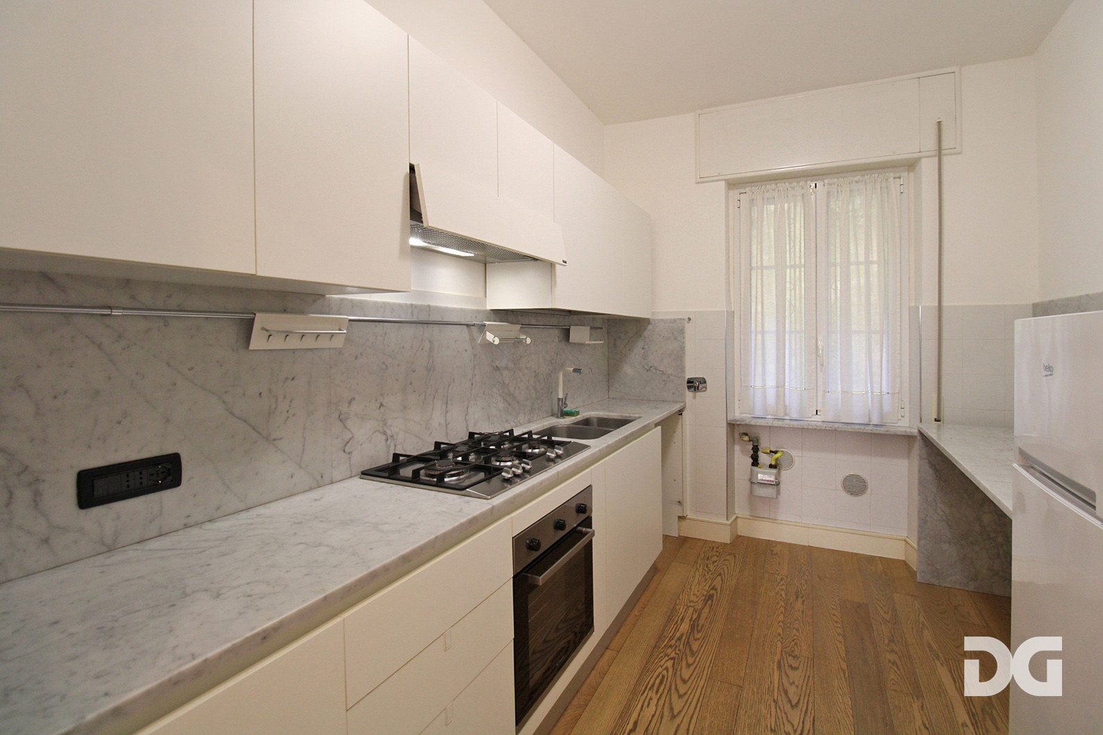 Immobiliare Del Guasta ALBARO – VIA SAN NAZARO PERFETTI ED ARREDATI MQ. 98 IN CONTESTO PRIVATO 