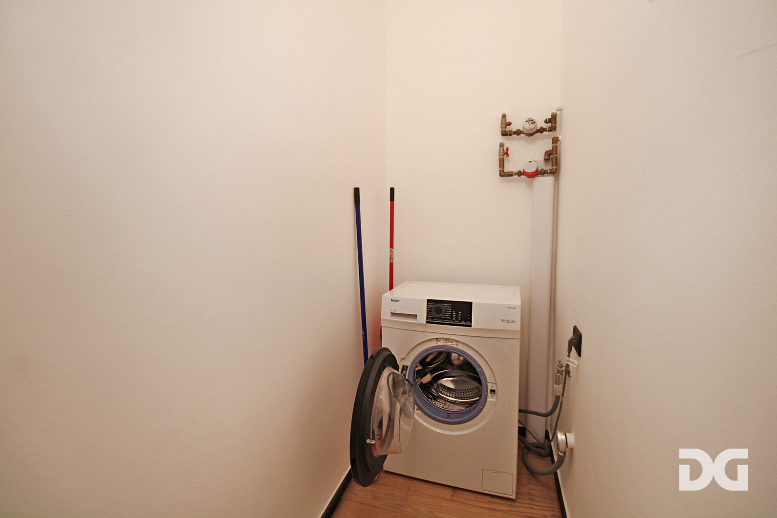 Immobiliare Del Guasta ALBARO – VIA SAN NAZARO PERFETTI ED ARREDATI MQ. 98 IN CONTESTO PRIVATO 