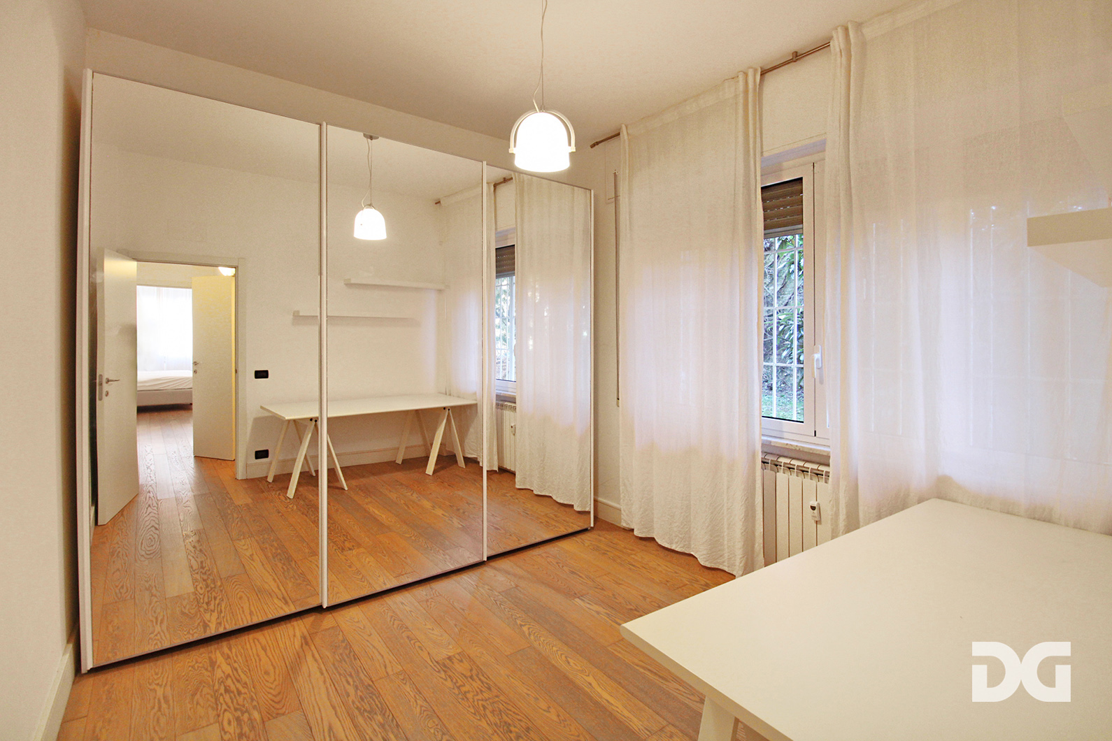 Immobiliare Del Guasta ALBARO – VIA SAN NAZARO PERFETTI ED ARREDATI MQ. 98 IN CONTESTO PRIVATO 