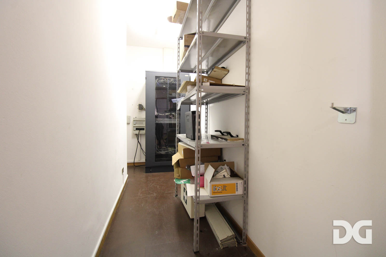 Immobiliare Del Guasta PIAZZA DANTE – GRANDE UFFICIO MQ. 169 