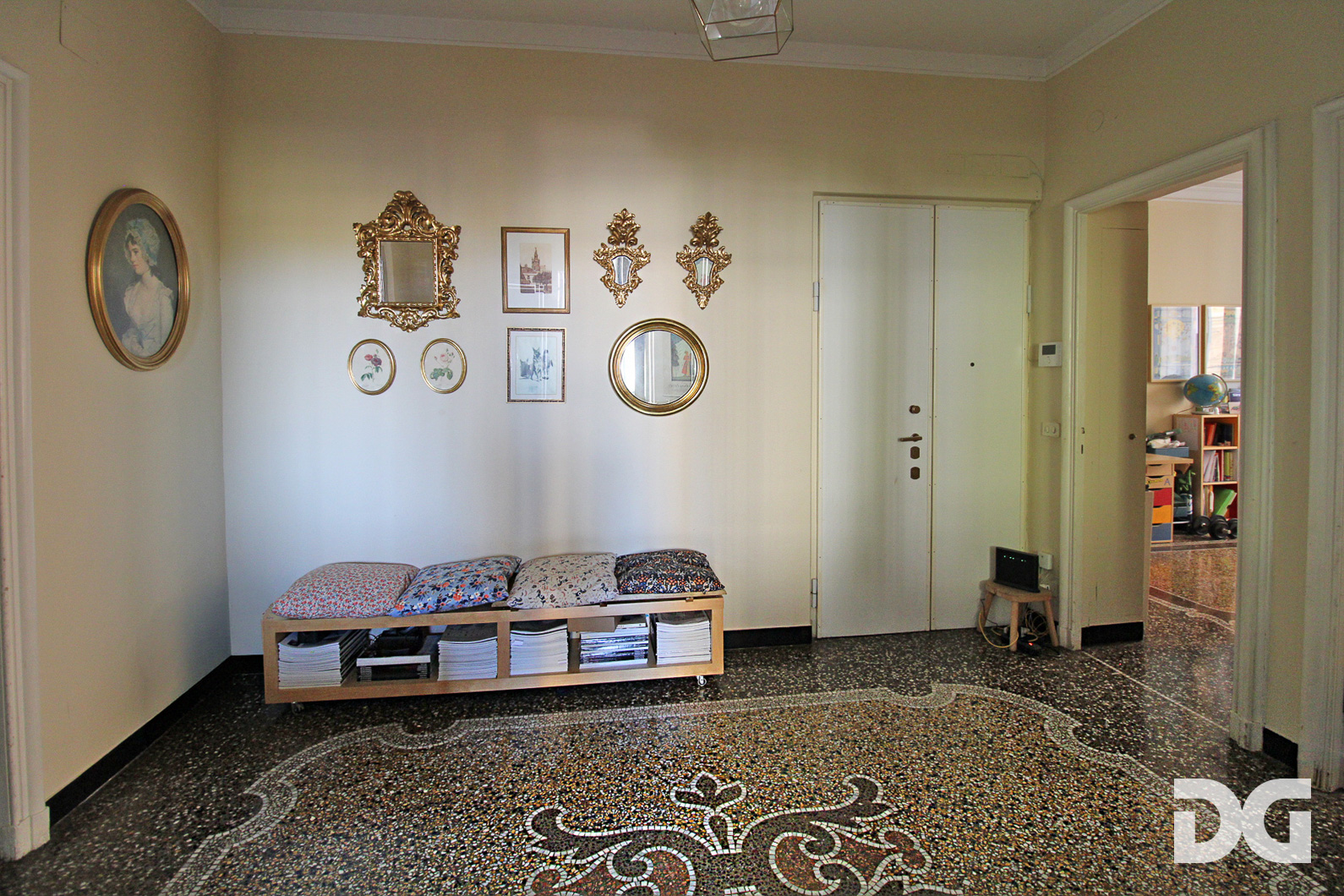 Immobiliare Del Guasta CENTRO – AD. VIA PESCHIERA ORDINATI MQ. 168 CON TERRAZZO AL PIANO