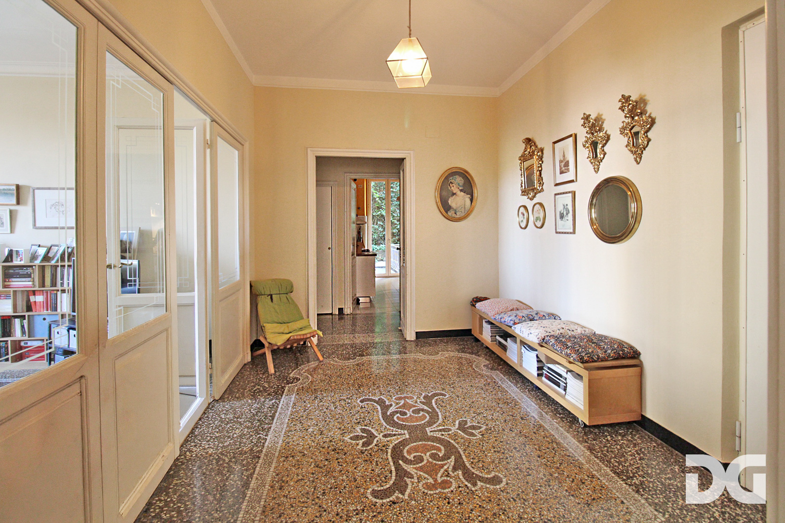 Immobiliare Del Guasta CENTRO – AD. VIA PESCHIERA ORDINATI MQ. 168 CON TERRAZZO AL PIANO