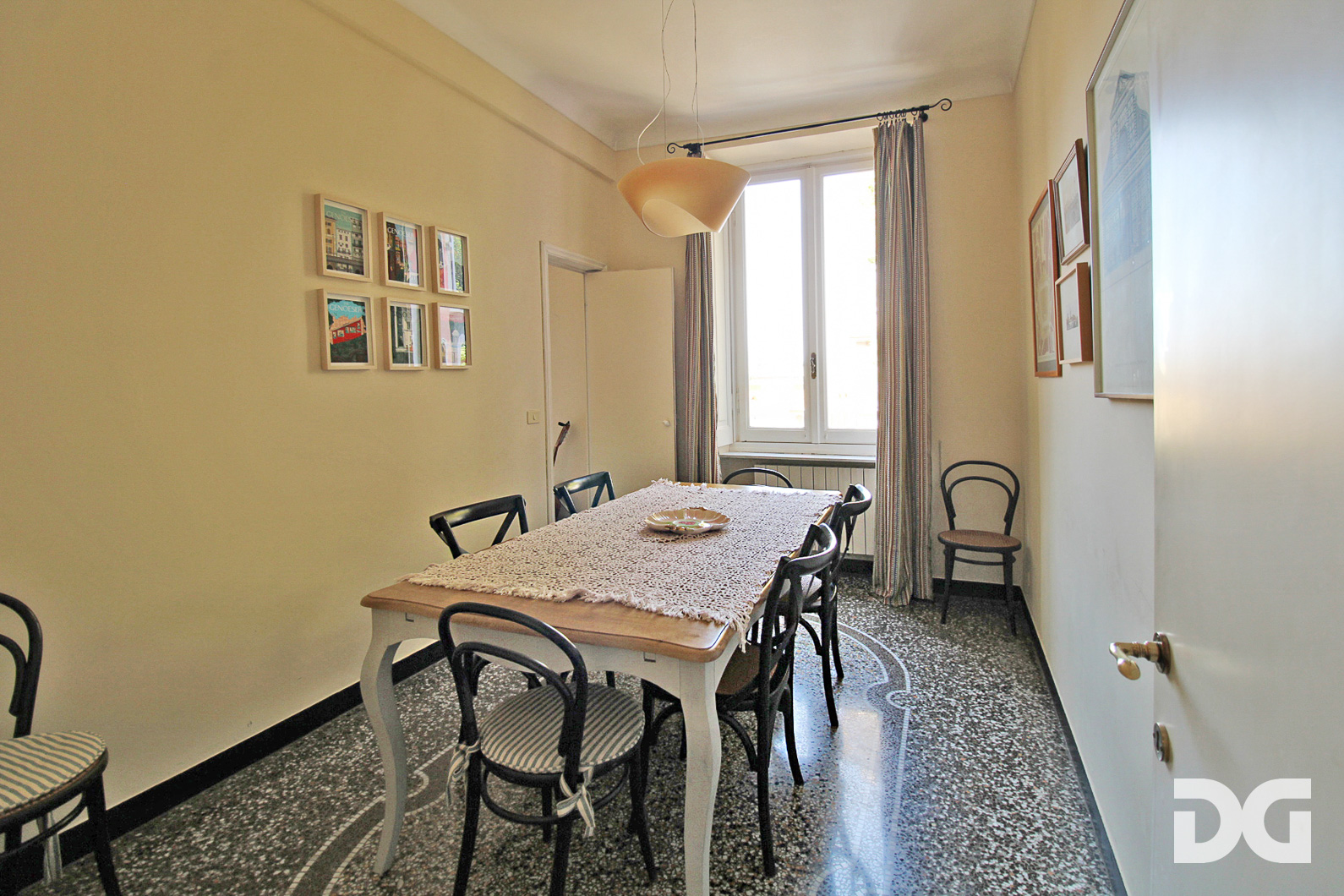 Immobiliare Del Guasta CENTRO – AD. VIA PESCHIERA ORDINATI MQ. 168 CON TERRAZZO AL PIANO