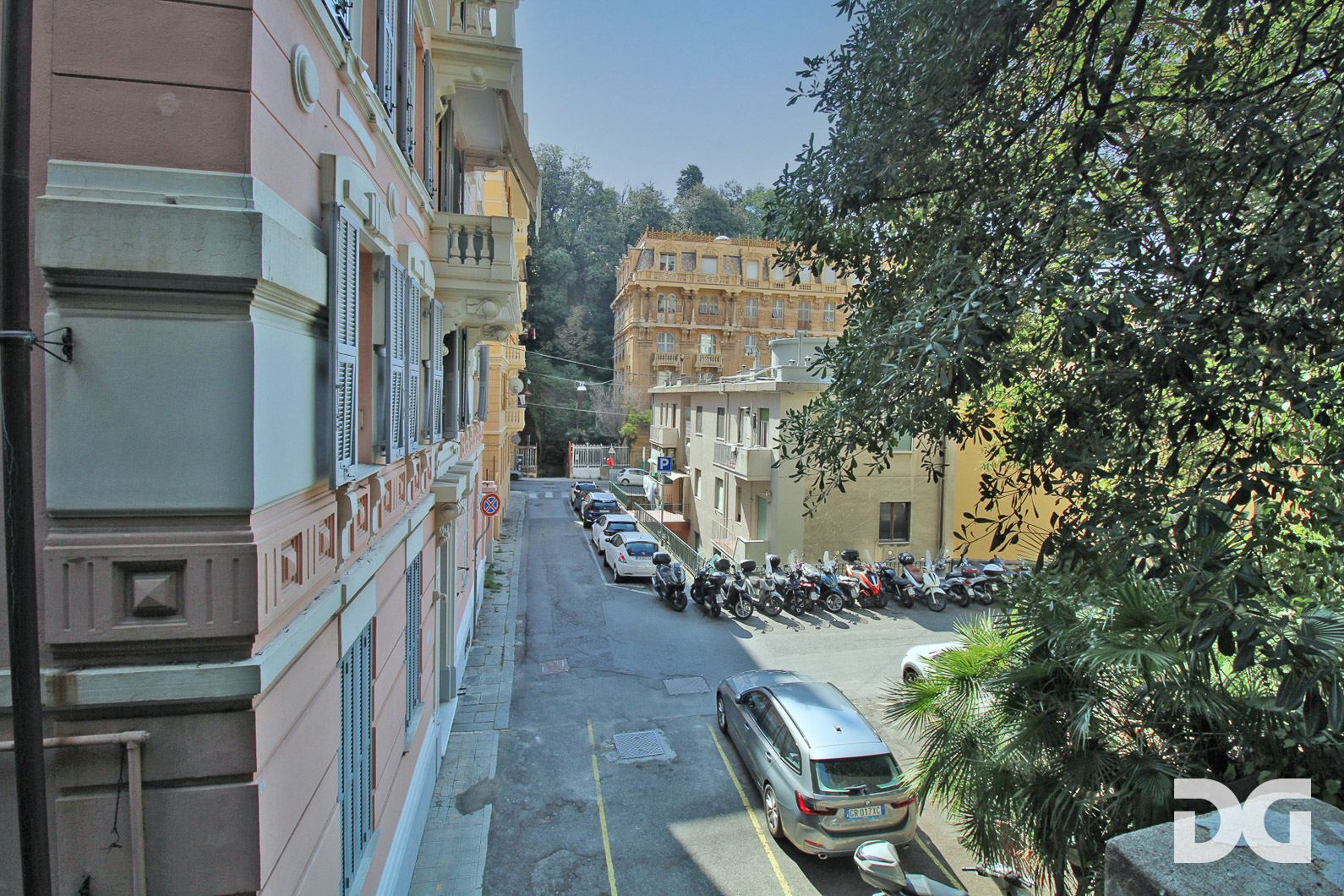 Immobiliare Del Guasta CENTRO – AD. VIA PESCHIERA ORDINATI MQ. 168 CON TERRAZZO AL PIANO