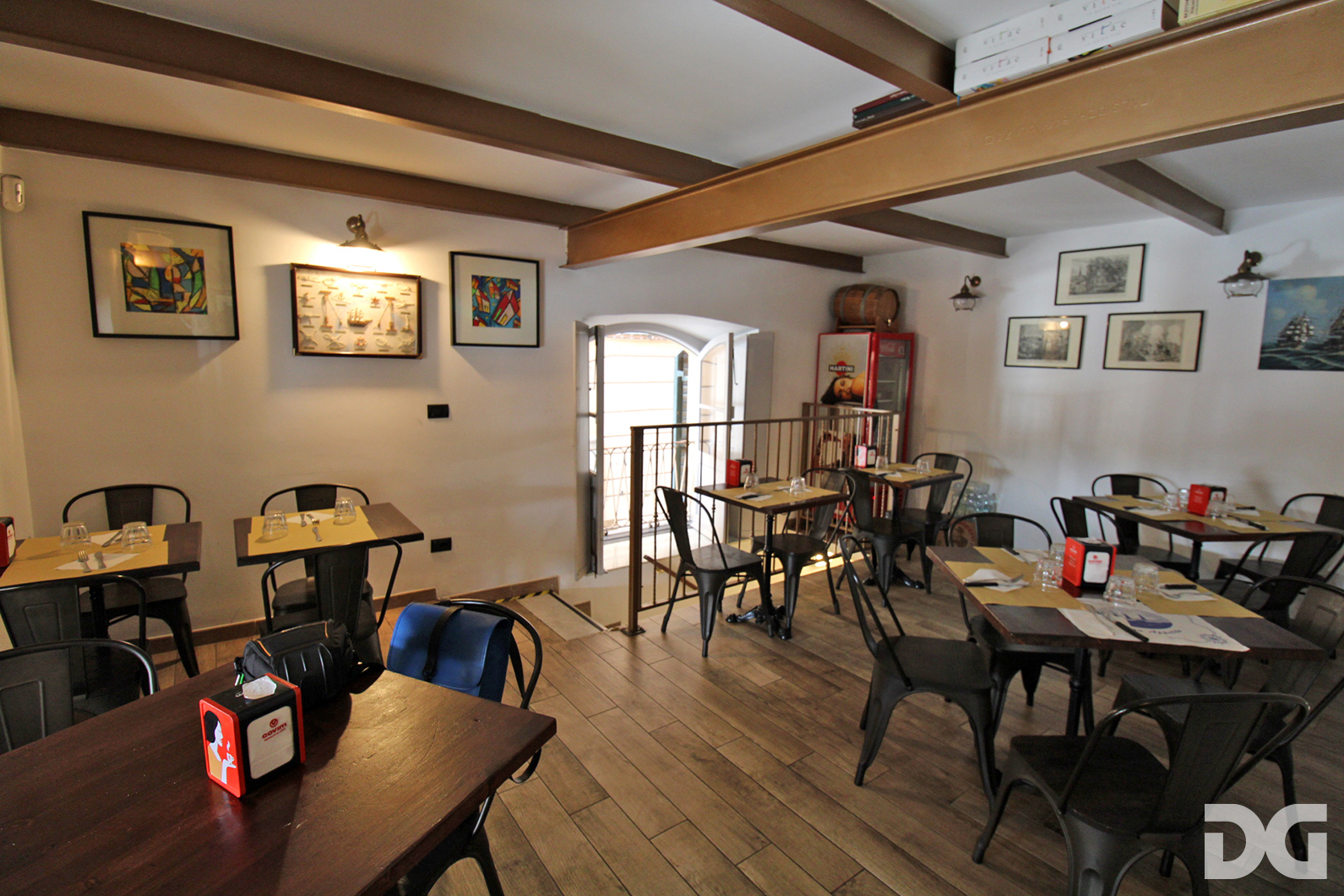 Immobiliare Del Guasta CARICAMENTO – TURATI – ATTIVITA’ BAR/TAVOLA CALDA 