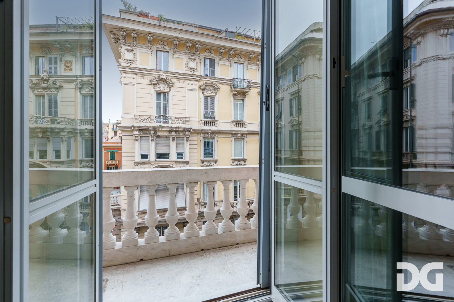 Immobiliare Del Guasta CENTRO – VIA XX SETTEMBRE MQ. 202 CON POGGIOLATA 