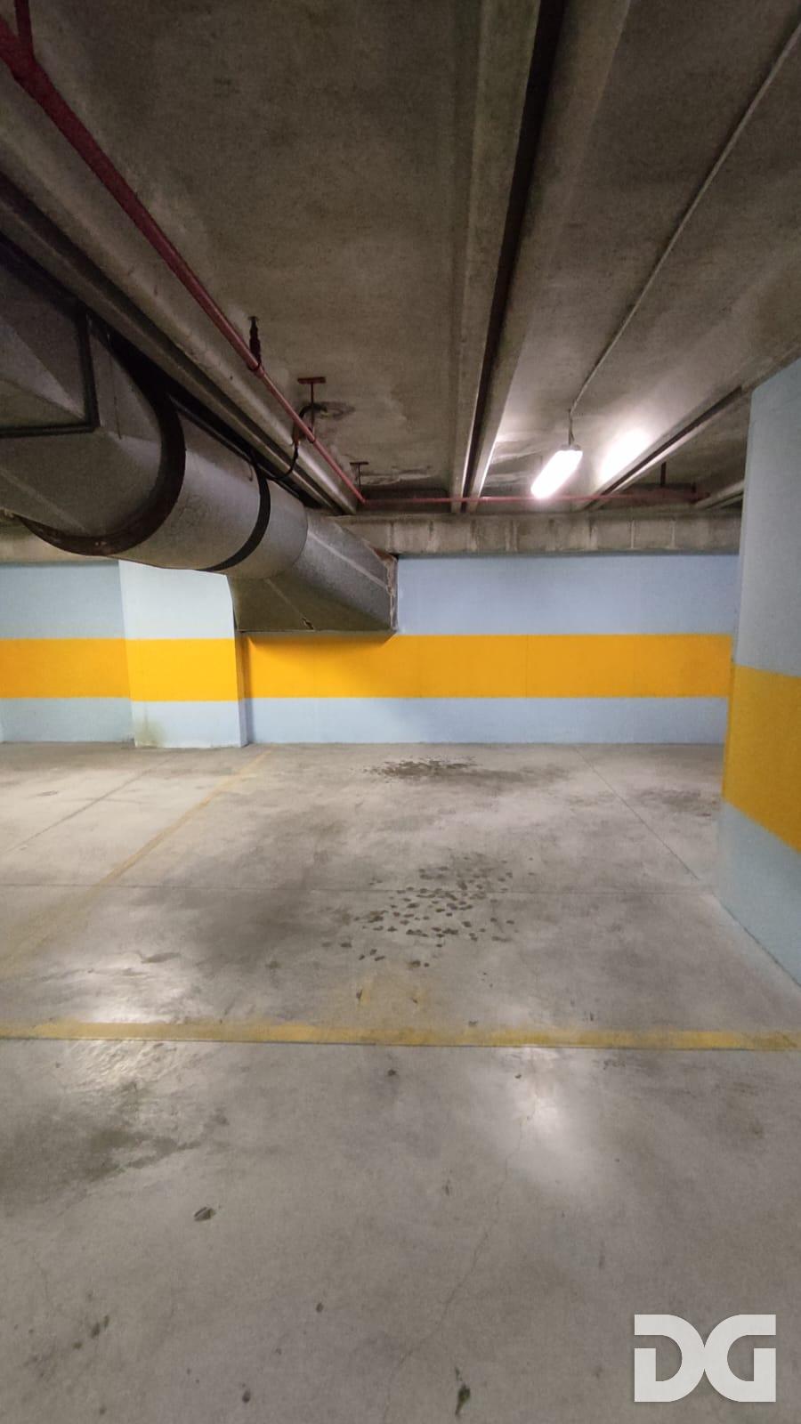 Immobiliare Del Guasta PIAZZA DANTE - POSTO AUTO MQ. 18 