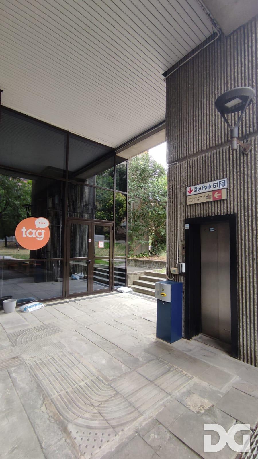 Immobiliare Del Guasta PIAZZA DANTE - POSTO AUTO MQ. 18 