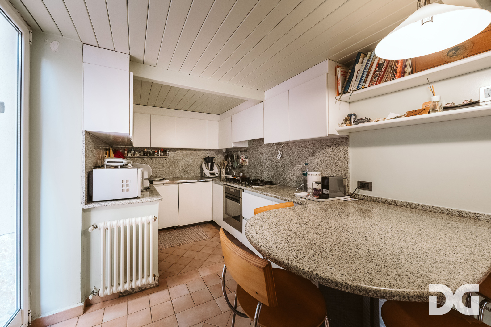 Immobiliare Del Guasta ALBARO – VIA MONTE ZOVETTO RISTRUTTURATI MQ.143 CON TERRAZZO 