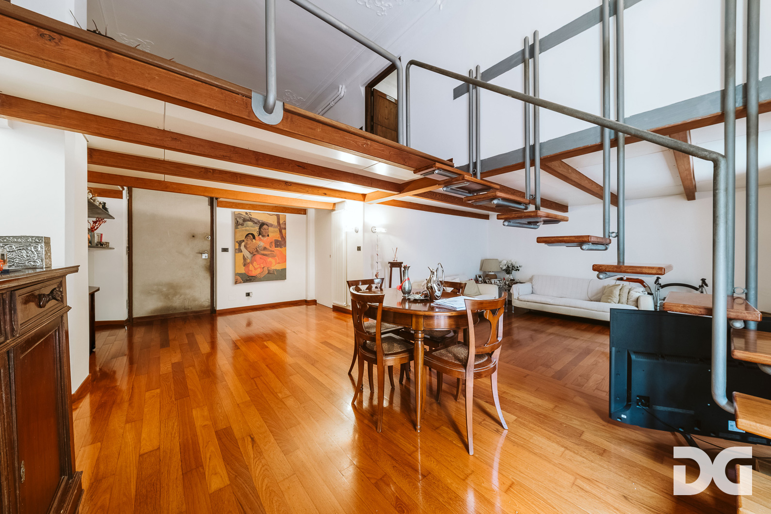 Immobiliare Del Guasta ALBARO – VIA MONTE ZOVETTO RISTRUTTURATI MQ.143 CON TERRAZZO 