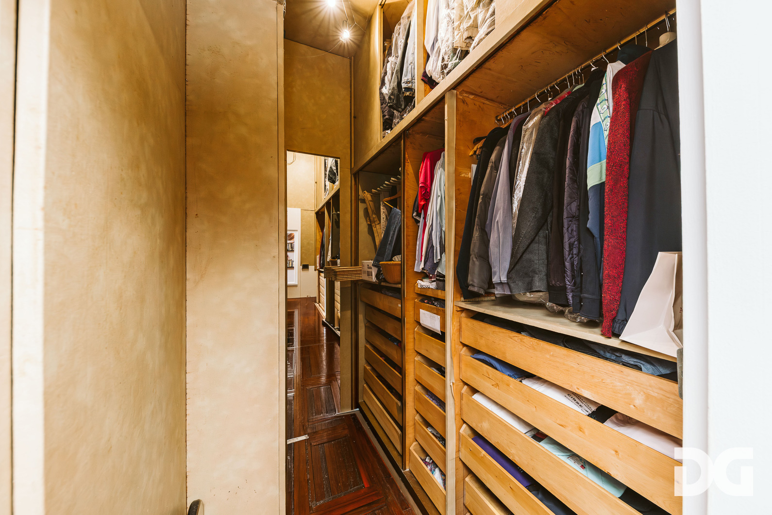 Immobiliare Del Guasta ALBARO – VIA MONTE ZOVETTO RISTRUTTURATI MQ.143 CON TERRAZZO 