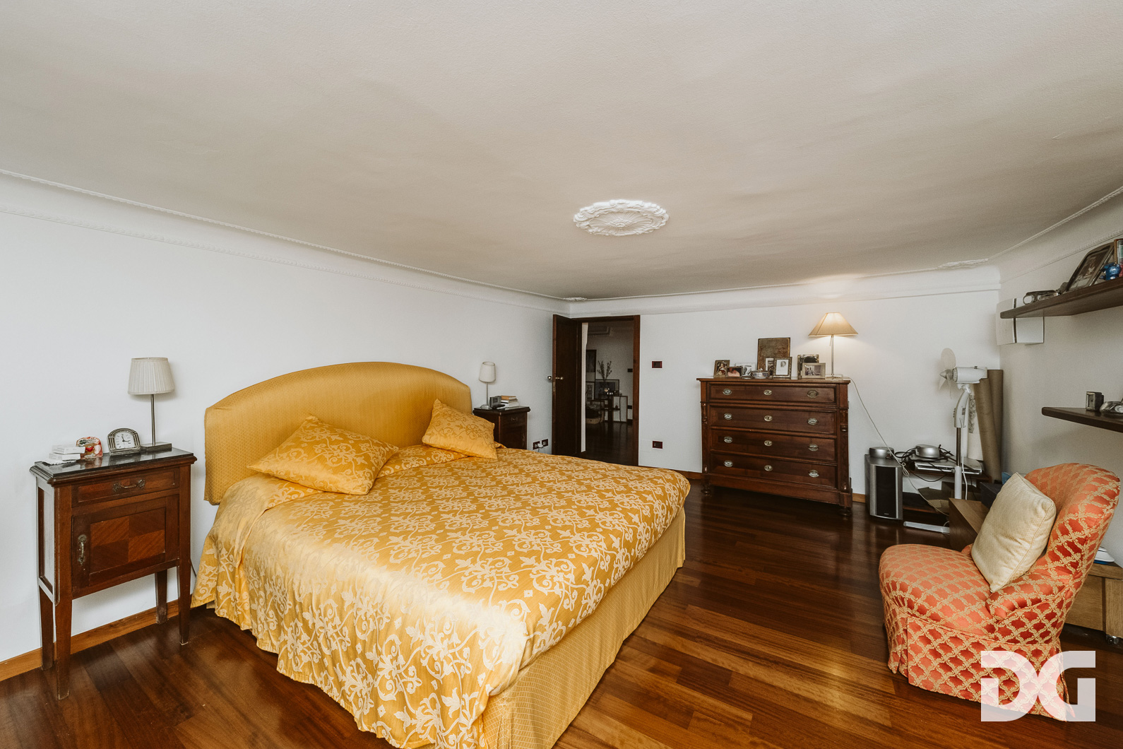 Immobiliare Del Guasta ALBARO – VIA MONTE ZOVETTO RISTRUTTURATI MQ.143 CON TERRAZZO 