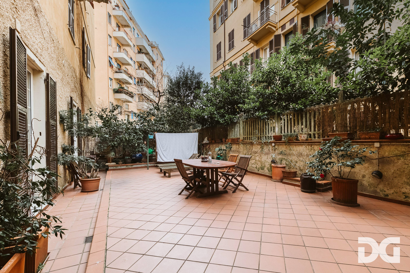 Immobiliare Del Guasta ALBARO – VIA MONTE ZOVETTO RISTRUTTURATI MQ.143 CON TERRAZZO 