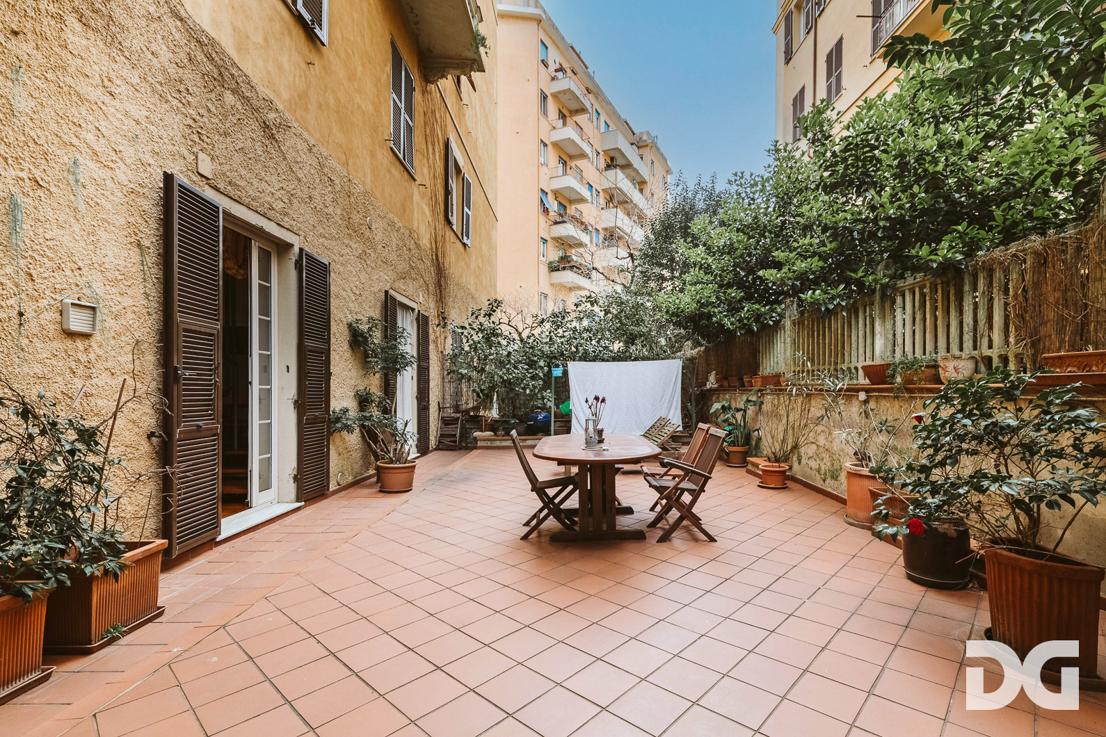 Immobiliare Del Guasta ALBARO – VIA MONTE ZOVETTO RISTRUTTURATI MQ.143 CON TERRAZZO 