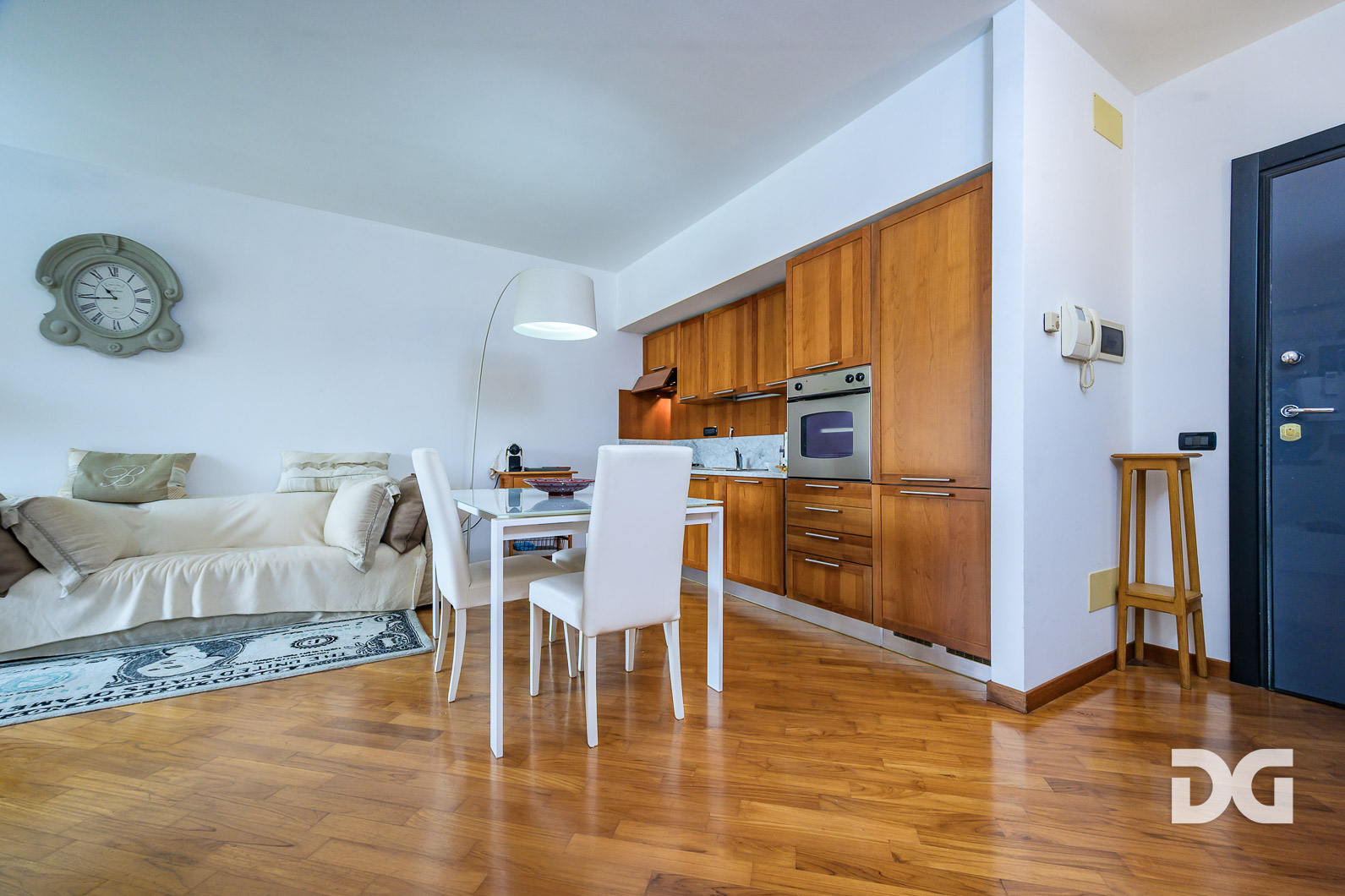 Immobiliare Del Guasta MARINA PORTO ANTICO – PERFETTI MQ. 56 CON POSTO AUTO 