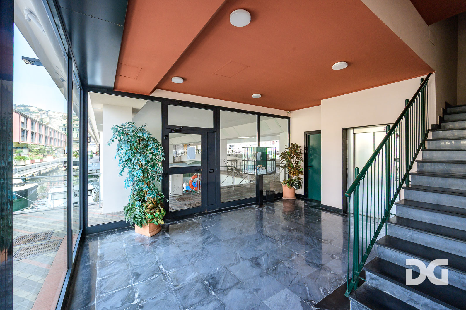 Immobiliare Del Guasta MARINA PORTO ANTICO – PERFETTI MQ. 56 CON POSTO AUTO 