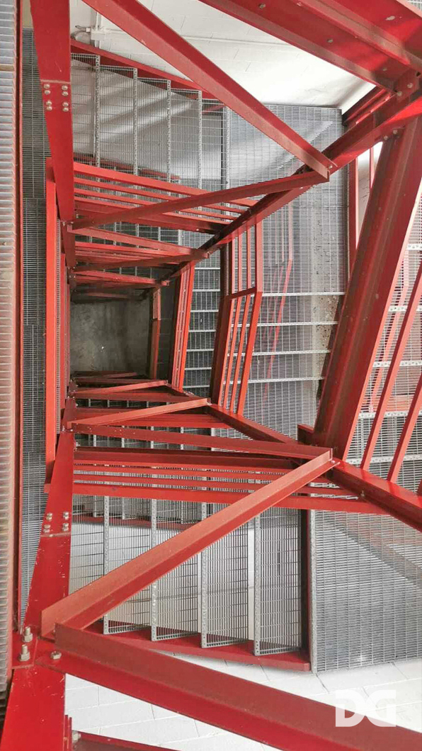 Immobiliare Del Guasta ARENZANO – CAPANNONE MQ. 6800 