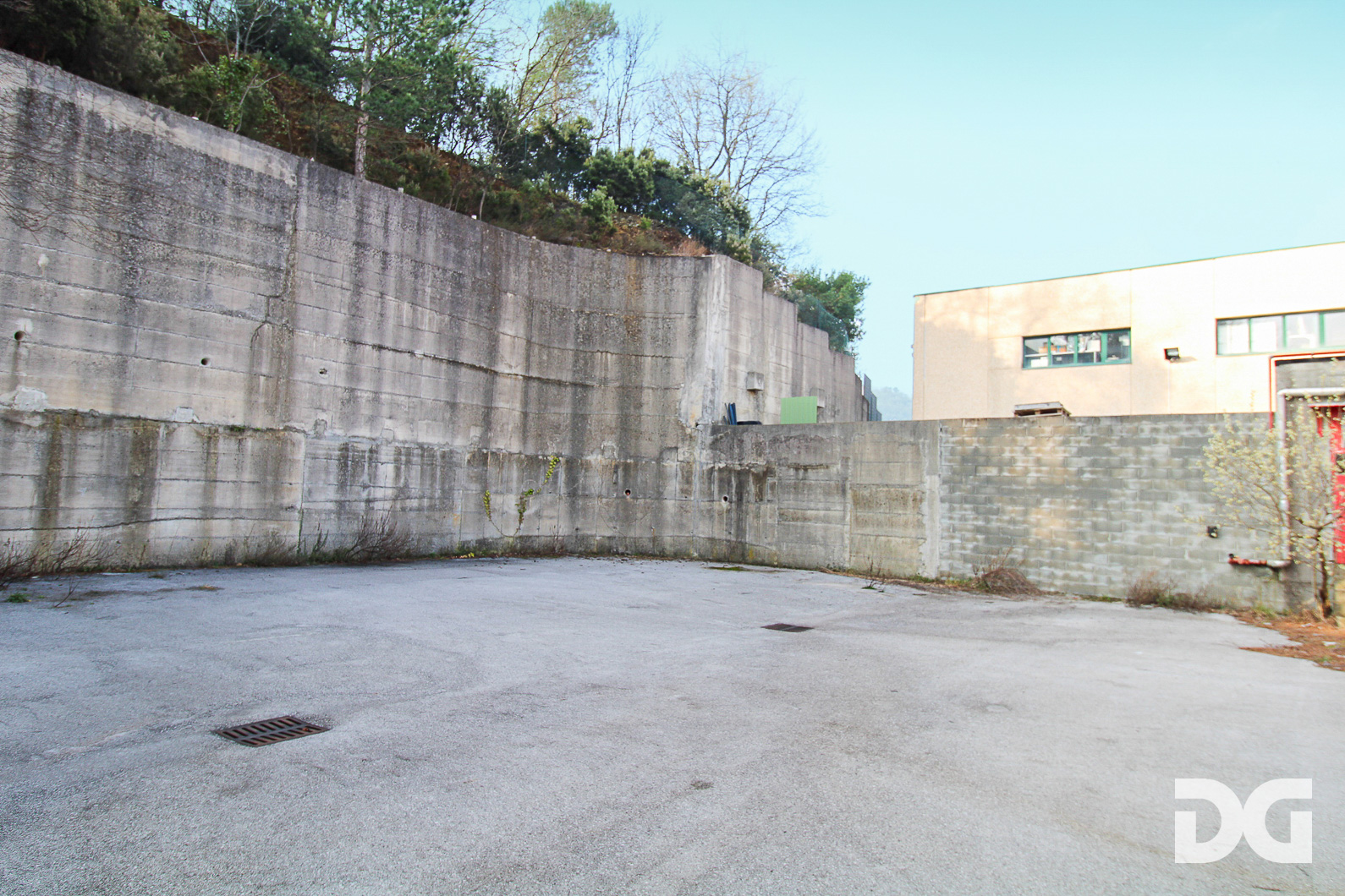 Immobiliare Del Guasta ARENZANO – CAPANNONE MQ. 6800 