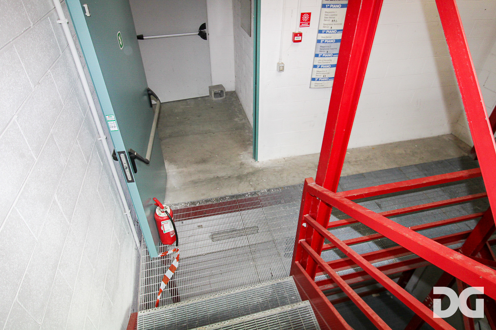 Immobiliare Del Guasta ARENZANO – CAPANNONE MQ. 6800 