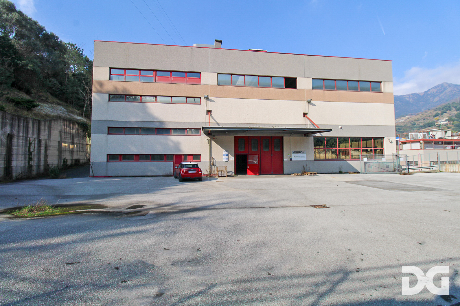 Immobiliare Del Guasta ARENZANO – CAPANNONE MQ. 6800 