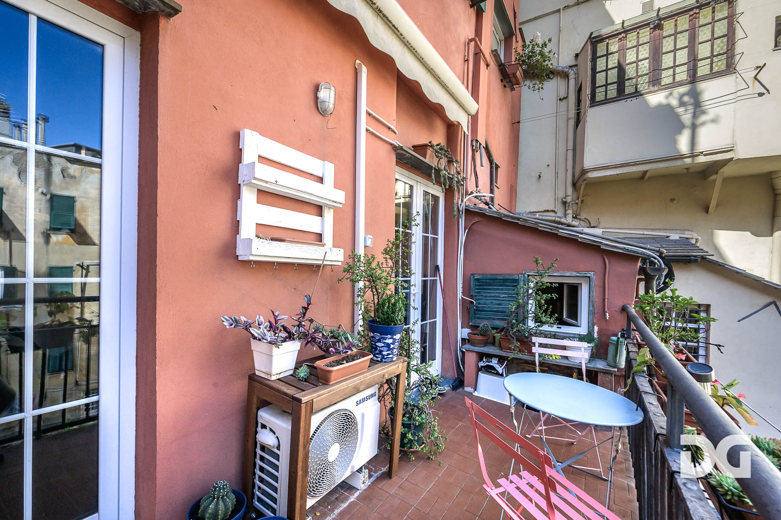 Immobiliare Del Guasta CENTRO STORICO – MACELLI DI SOZIGLIA ARREDATI MQ. 69 CON TERRAZZO 