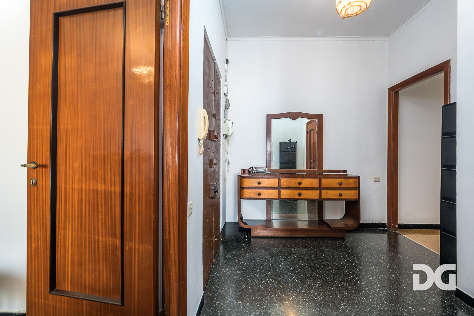 Immobiliare Del Guasta CORSO DE STEFANIS ADIACENZE – MQ. 98 
