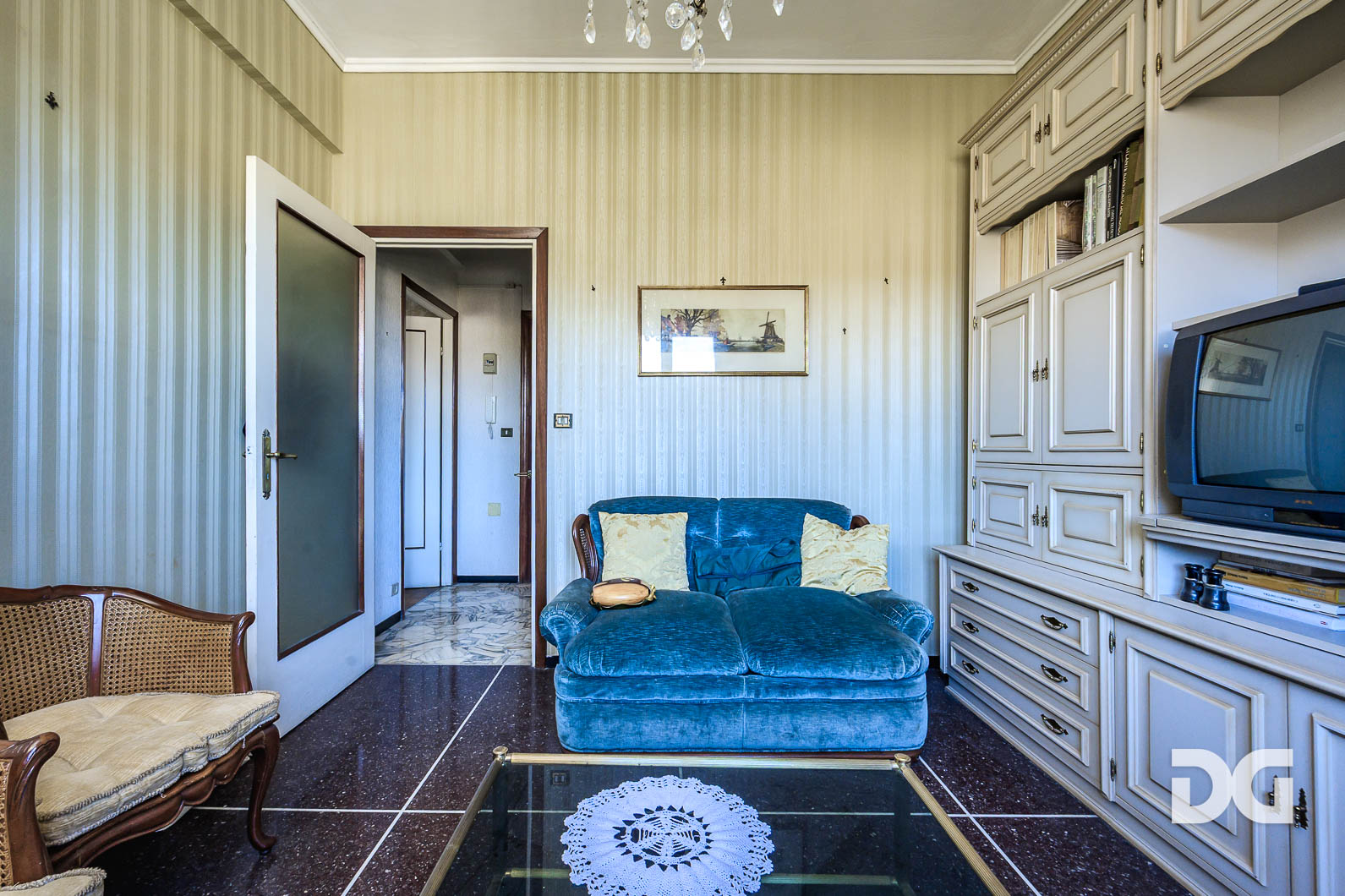 Immobiliare Del Guasta MANIN - VIA BURLANDO – MQ. 56 CON BALCONE E BOX 