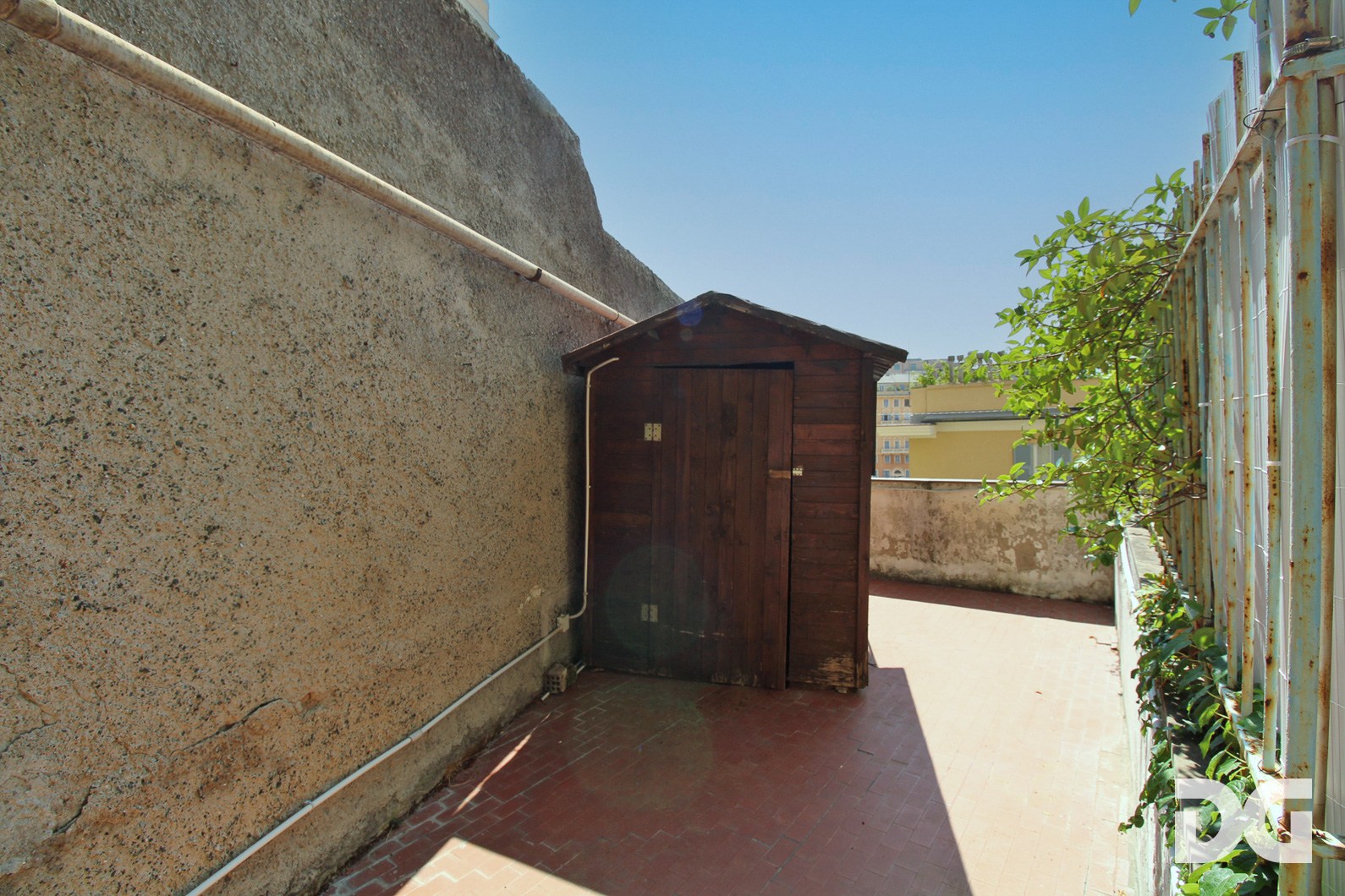 Immobiliare Del Guasta CASTELLETTO – VIA OGERIO PANE ORDINATI MQ. 65 CON TERRAZZI E POSTO AUTO 