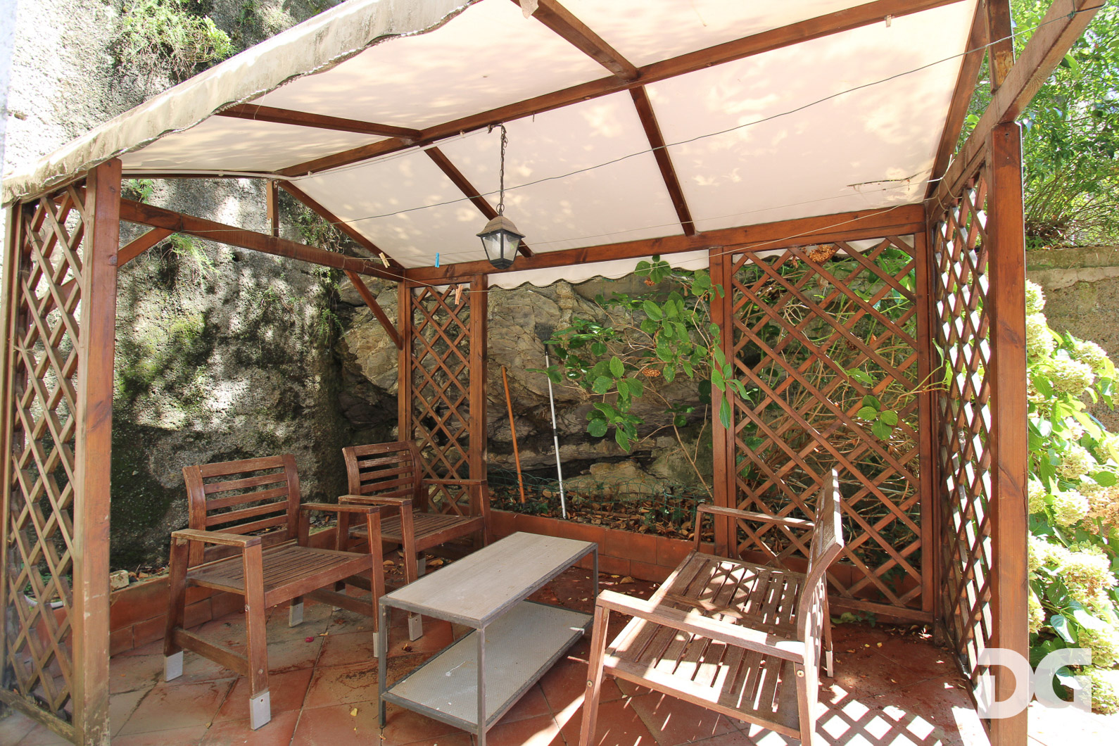 Immobiliare Del Guasta CASTELLETTO – VIA OGERIO PANE ORDINATI MQ. 65 CON TERRAZZI E POSTO AUTO 