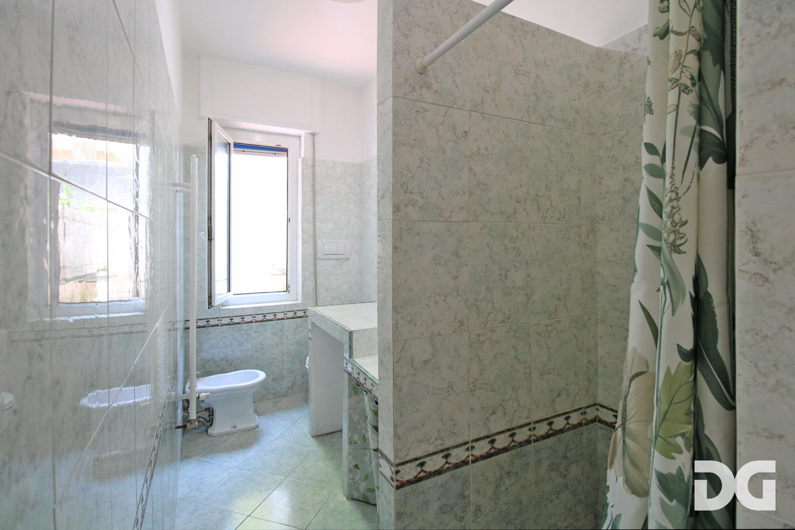 Immobiliare Del Guasta CASTELLETTO – VIA OGERIO PANE ORDINATI MQ. 65 CON TERRAZZI E POSTO AUTO 