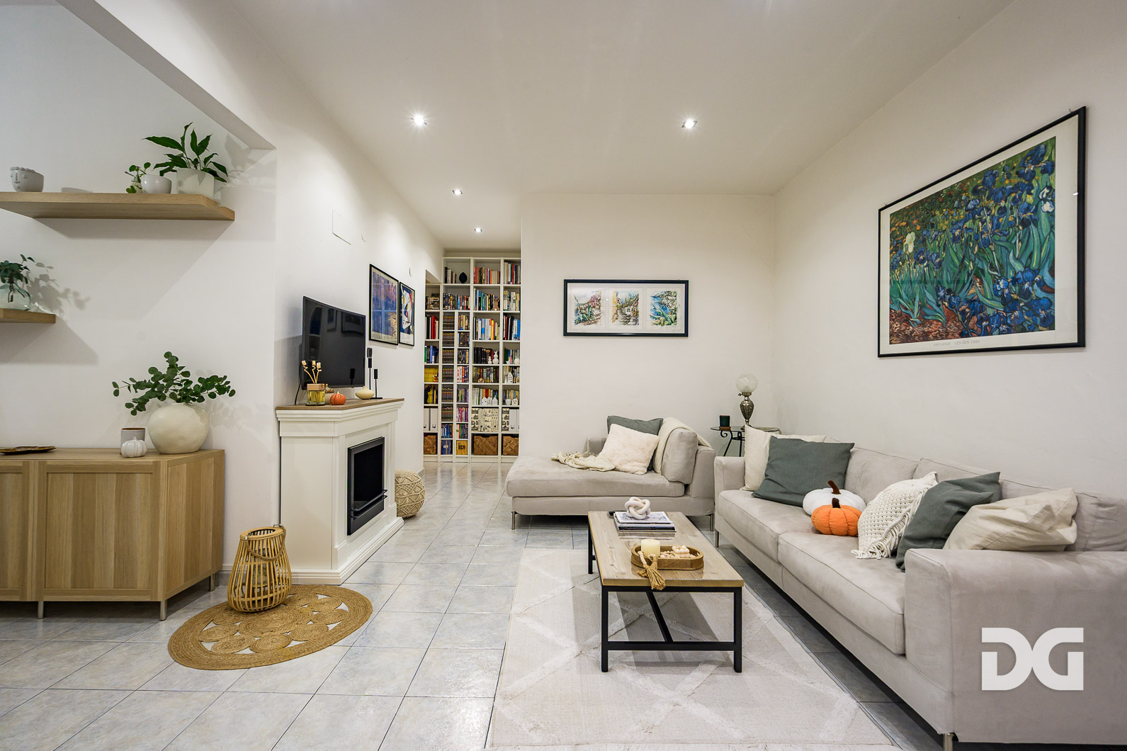 Immobiliare Del Guasta OREGINA – VESUVIO – RISTRUTTURATI MQ. 96 CON TERRAZZO 