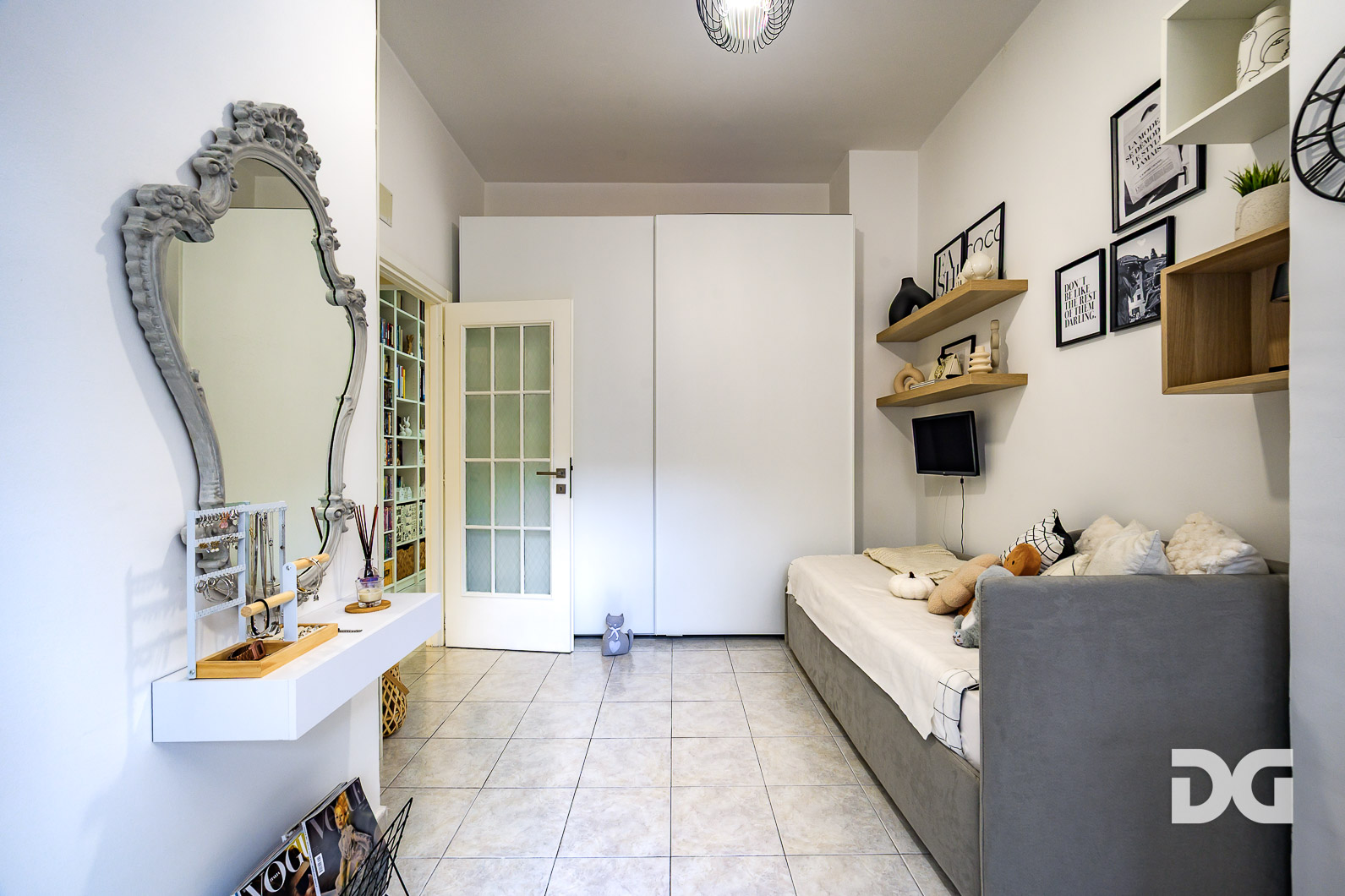 Immobiliare Del Guasta OREGINA – VESUVIO – RISTRUTTURATI MQ. 96 CON TERRAZZO 