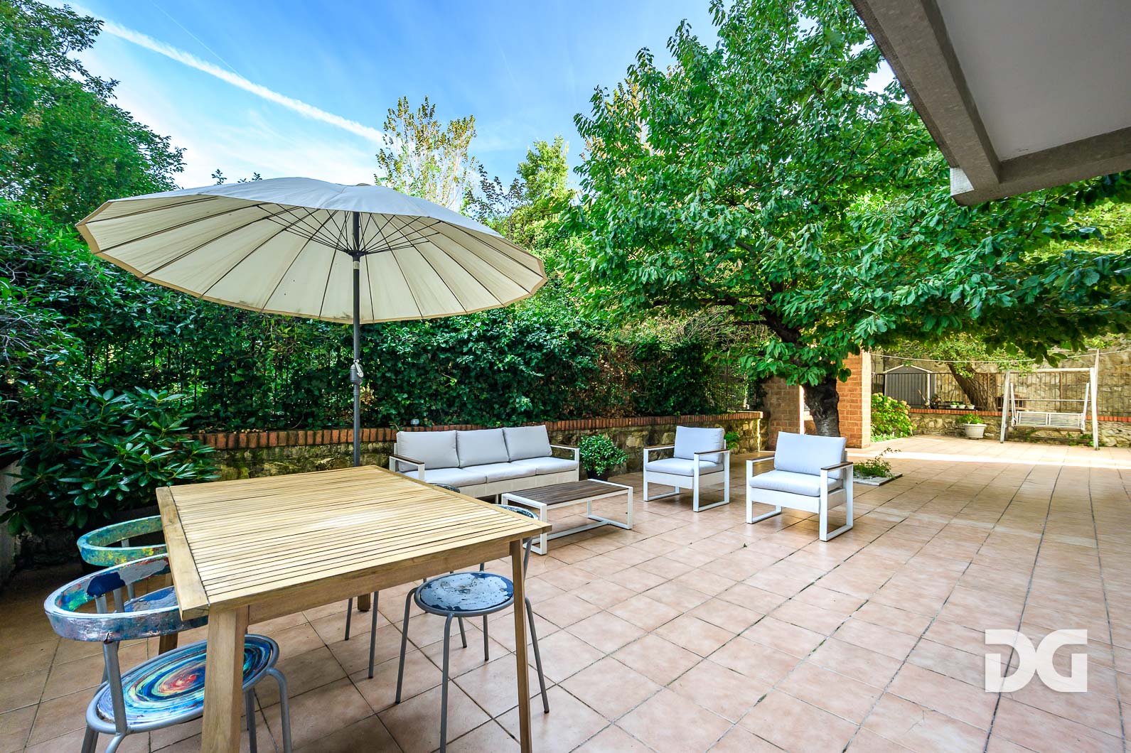 Immobiliare Del Guasta OREGINA – VESUVIO – RISTRUTTURATI MQ. 96 CON TERRAZZO 