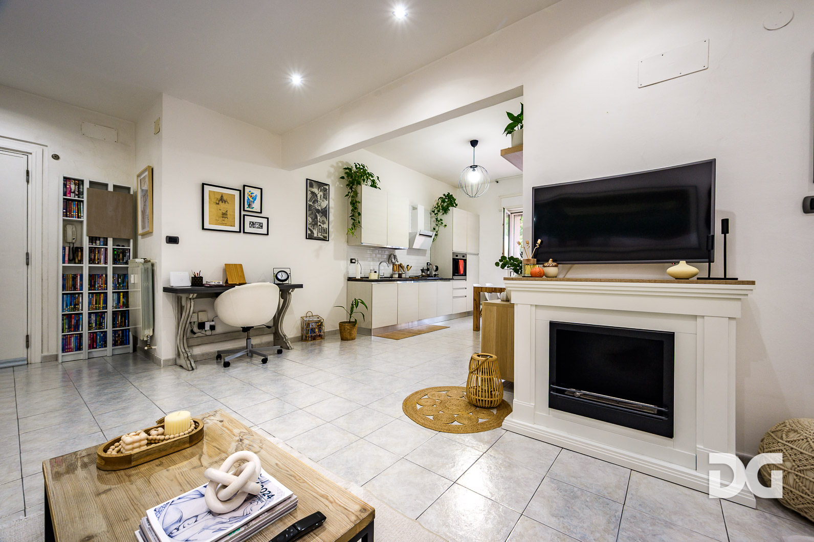 Immobiliare Del Guasta OREGINA – VESUVIO – RISTRUTTURATI MQ. 96 CON TERRAZZO 