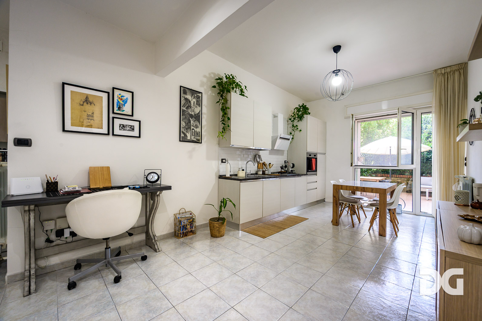 Immobiliare Del Guasta OREGINA – VESUVIO – RISTRUTTURATI MQ. 96 CON TERRAZZO 