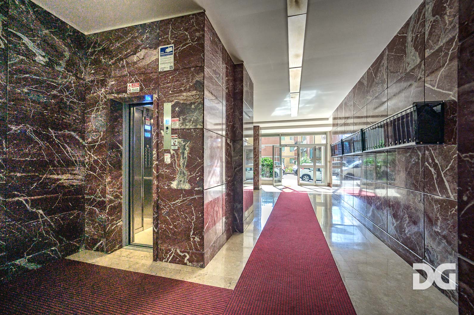 Immobiliare Del Guasta OREGINA – VESUVIO – RISTRUTTURATI MQ. 96 CON TERRAZZO 