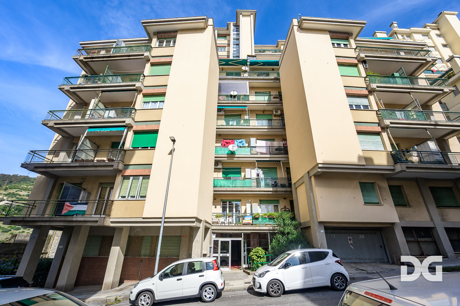 Immobiliare Del Guasta OREGINA – VESUVIO – RISTRUTTURATI MQ. 96 CON TERRAZZO 